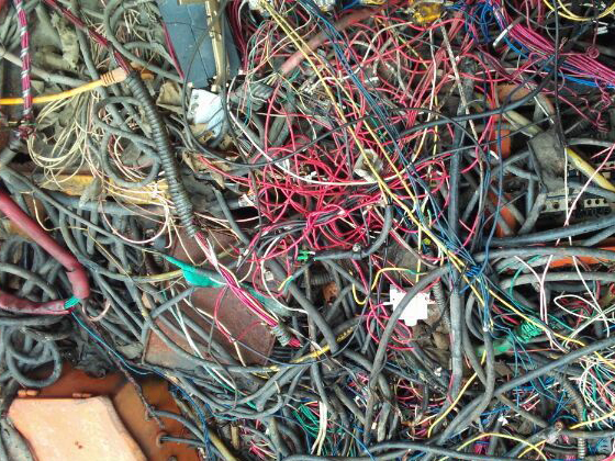 �U�~����1